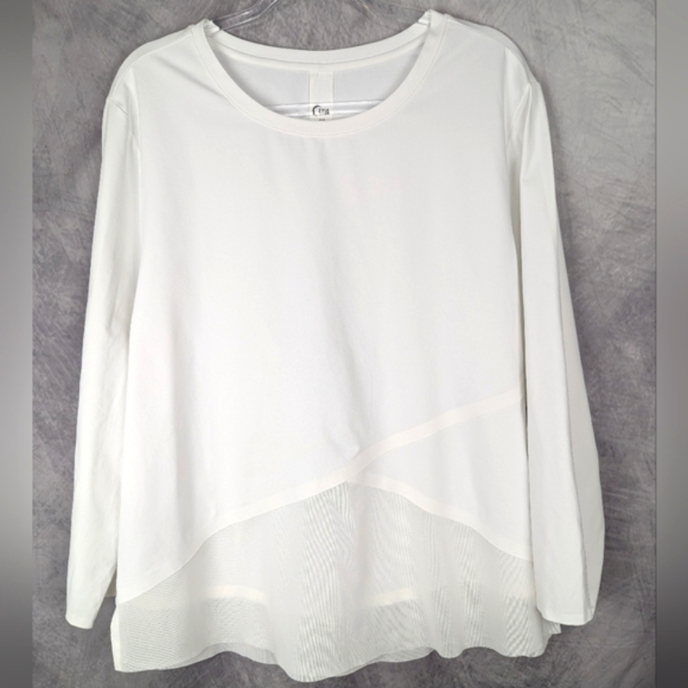 Zyia Size XXXL White Long Sleeve Stretch Workout Shirt Very Clean